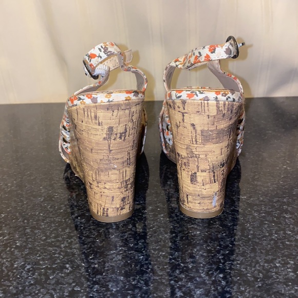 Floral Wedges - Picture 3 of 5